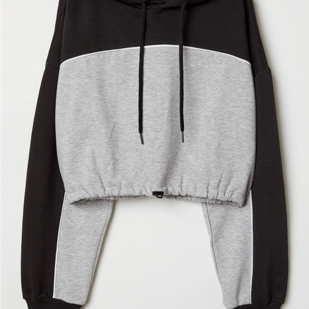 H&M Cropped Sweater
